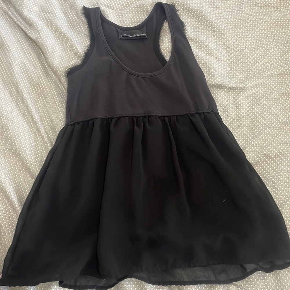 2 matching tank tops great for layering
